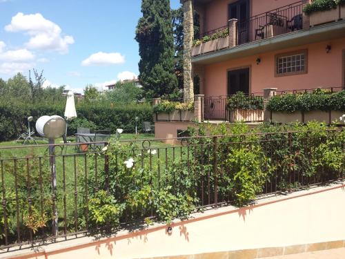 Arezzo Bed & Breakfast | Garden B&B