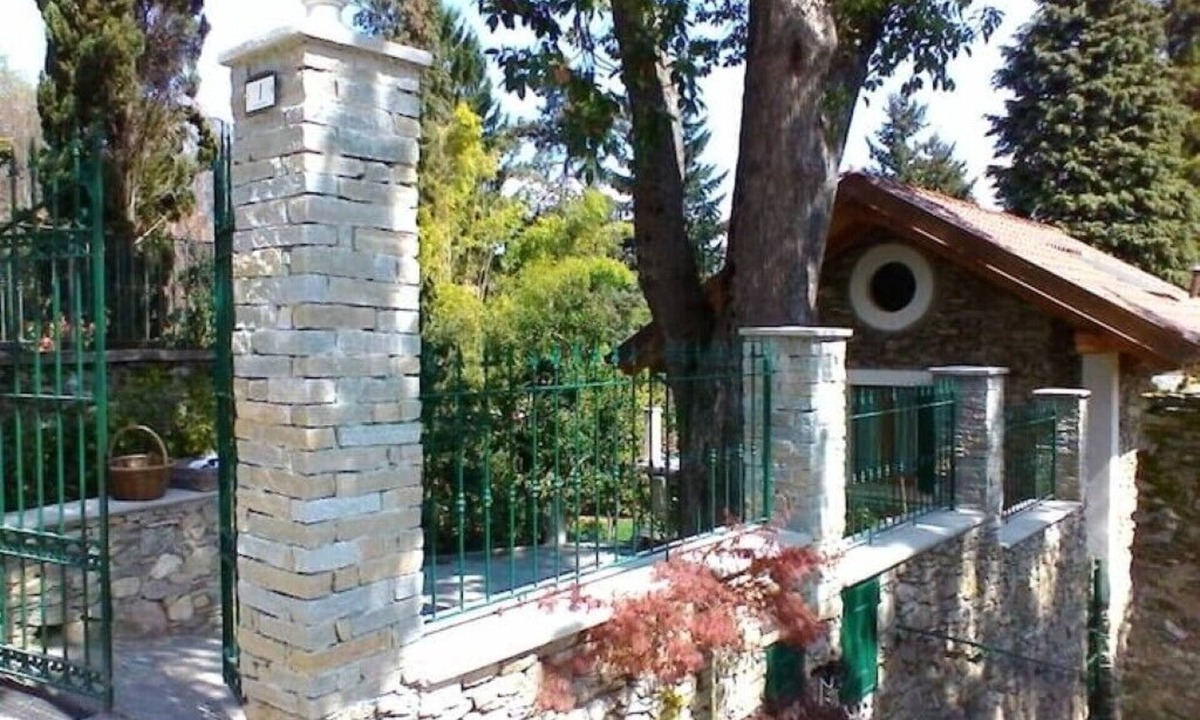 Gonte Apartment | Gardener Cottage of Villa Anelli · First Floor