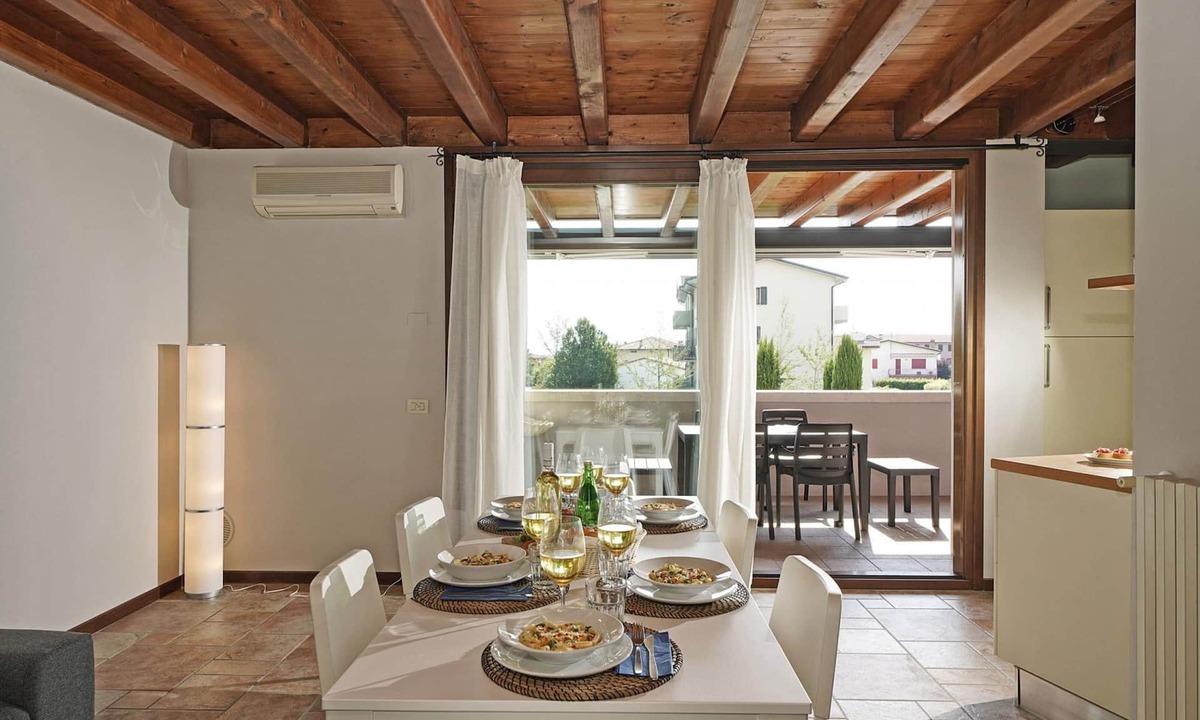 Rivoltella Apartment | Garofano P1 9 by Wonderful Italy