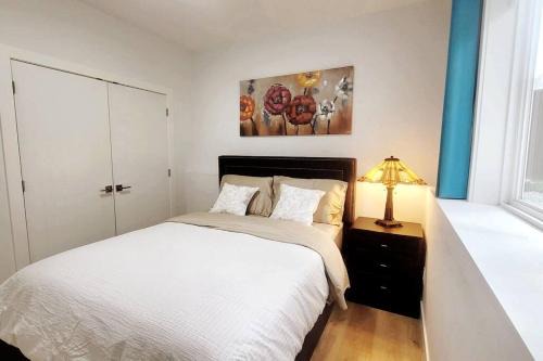 Maple Ridge Apartment | Gorgeous 2 Bedrooms Suite Private entrance with patio-Free Parking