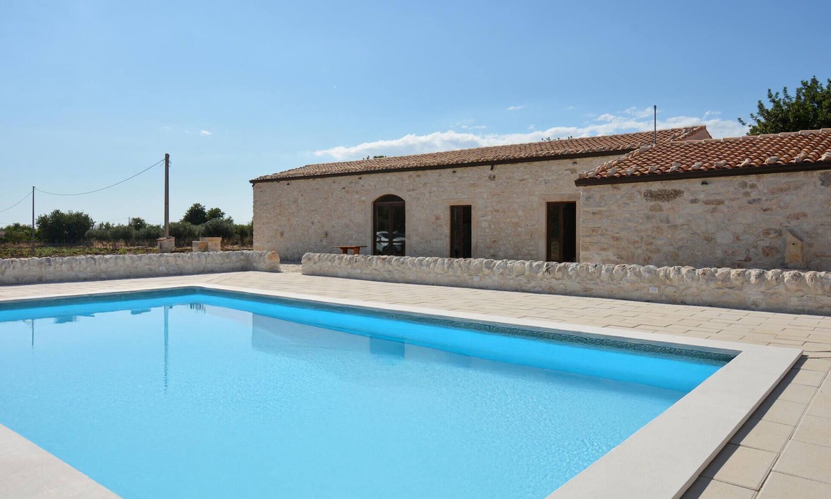 Chiaramonte Gulfi House | Gorgeous home in Chiaramonte Gulfi