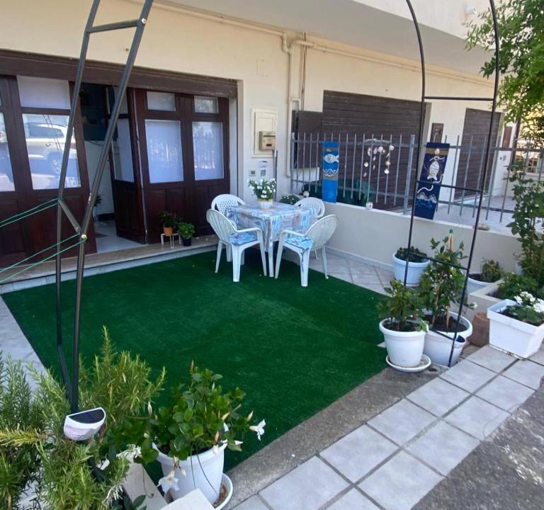 Briatico Apartment | Green House