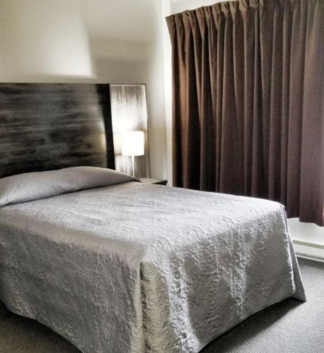 Amos Hotel | Hôtel Écono-One