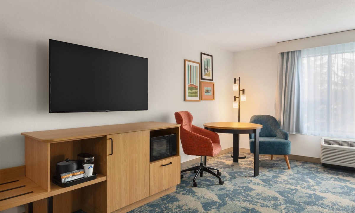 Surrey Hotel | Hampton Inn & Suites by Hilton Langley-Surrey