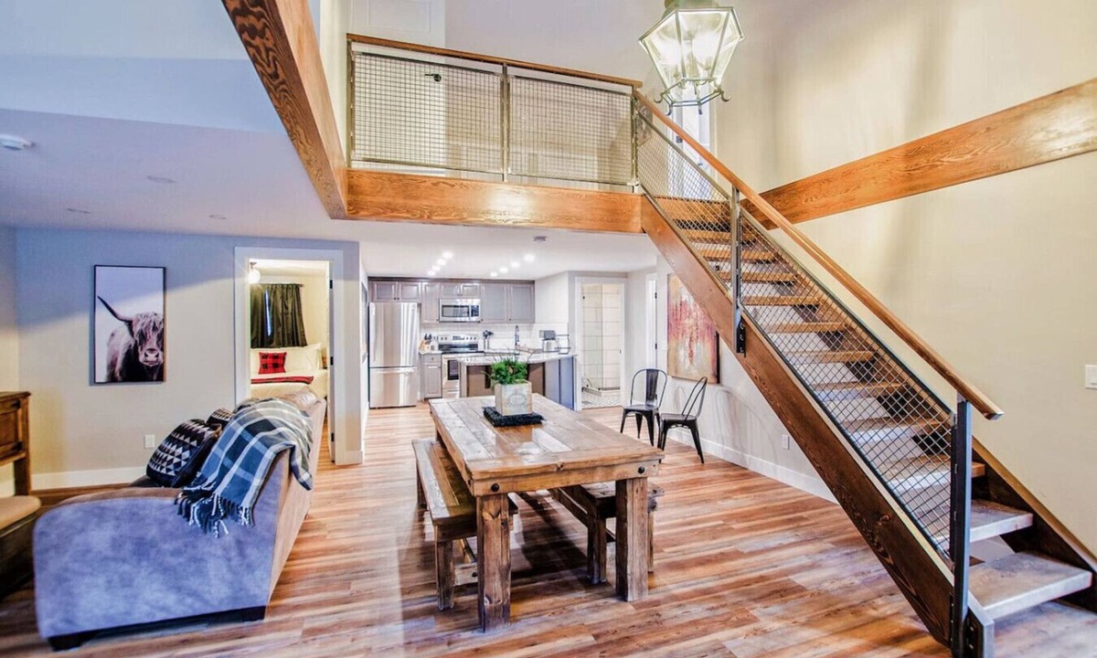 Canmore Villa | Heated Pool & Hot Tub Near Banff National Park
