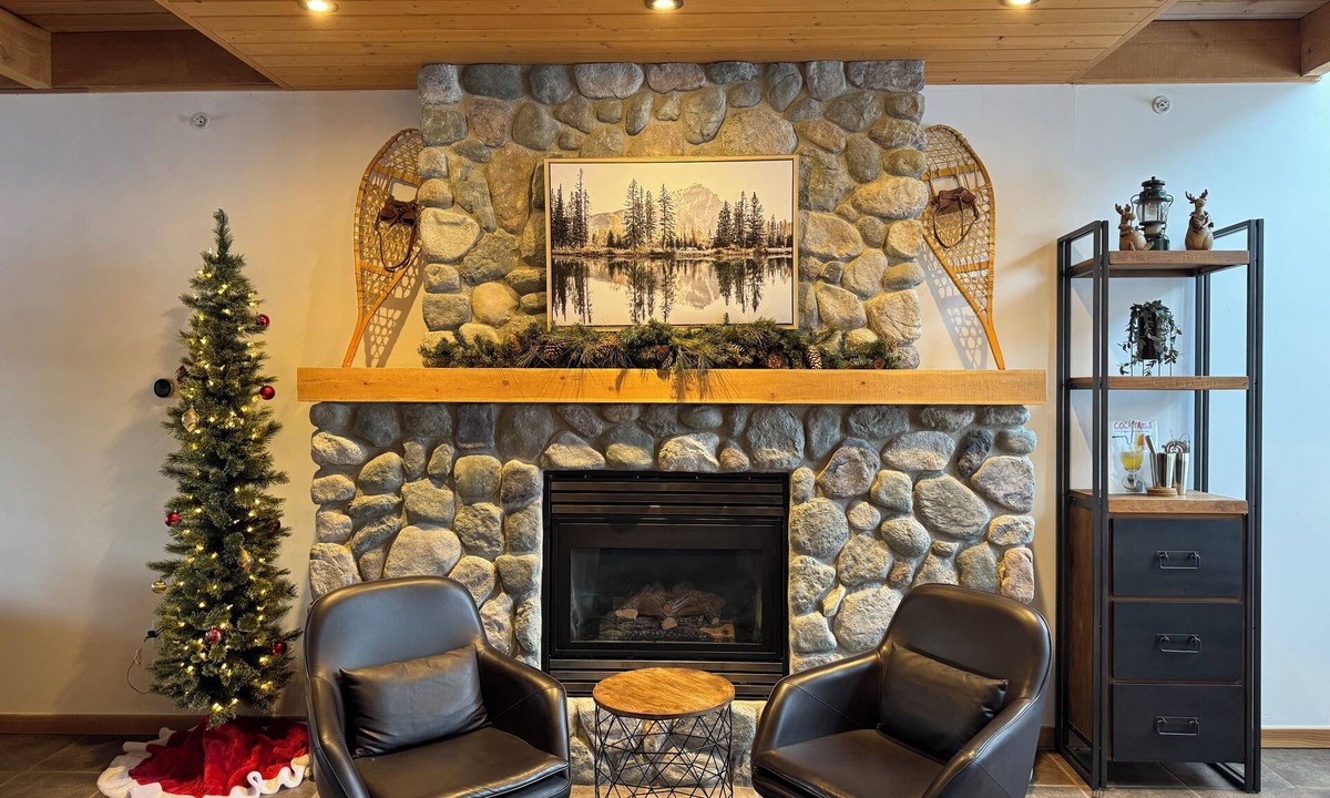 Apex Mountain House | Hidden Gold Hideaway - Apex Mtn - multi-family,pet friendly, slopeside townhome