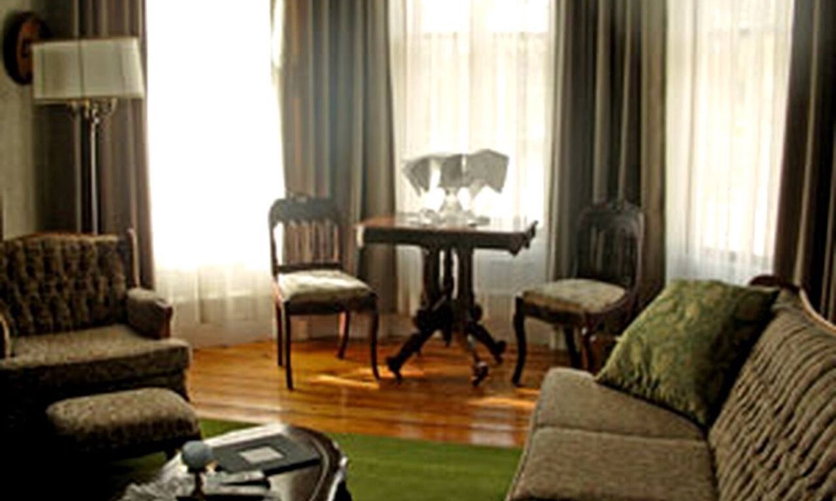 Harvey Cabin | Historic Bed and Breakfast Accommodation near Hopewell Cape, New Brunswick