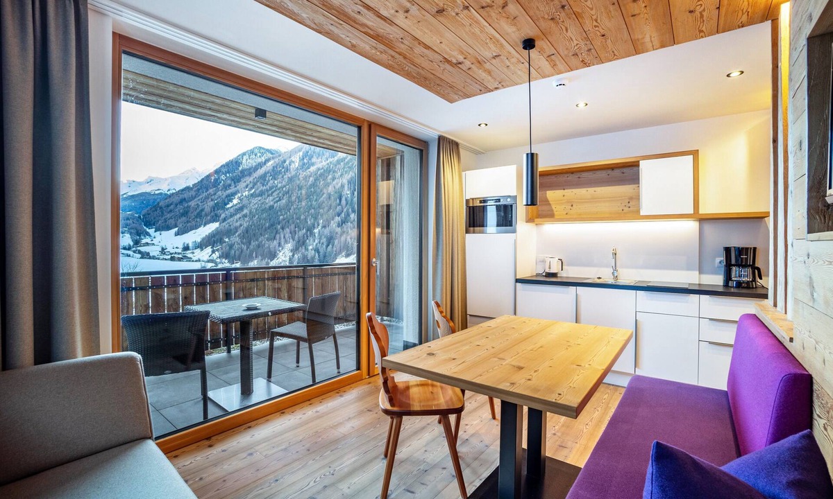 San Giacomo Apartment | Holiday Apartment "Stoana 1-1" with Relaxing Wellness Area