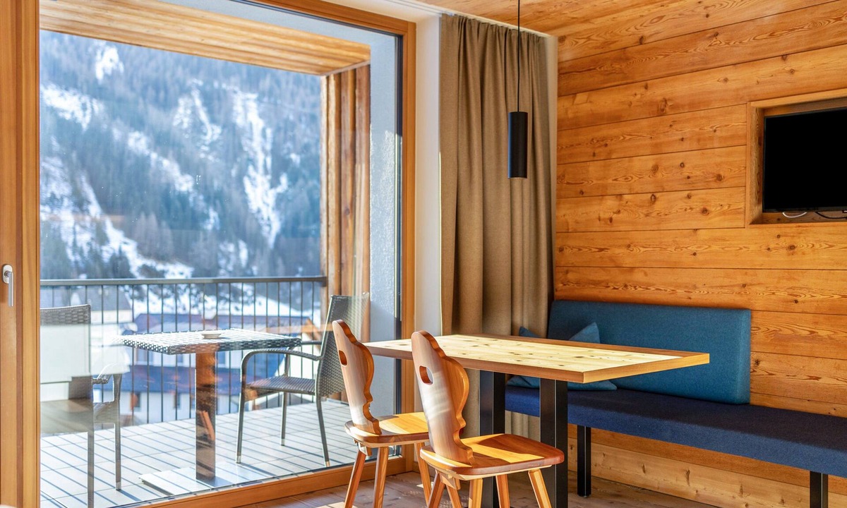 Valle Aurina Apartment | Holiday Apartment 'Stoana 3-3' with Relaxing Wellness Area