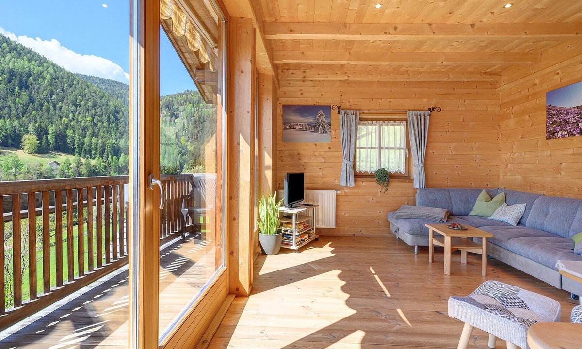 San Genesio Atesino House | Holiday Home 'Ferienhaus Schwarzenbach' with Mountain View, Private Terrace and Wi-Fi