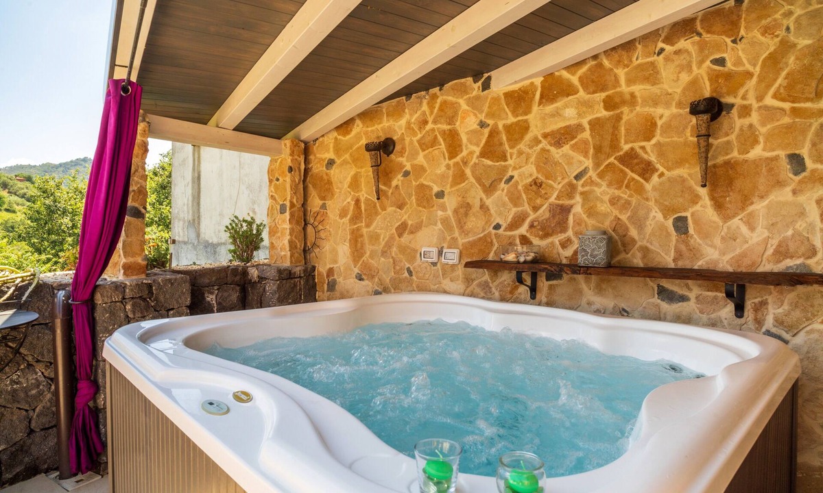 Rovittello House | Holiday Home "Sikelia Relais" with Mountain View & Wi-Fi