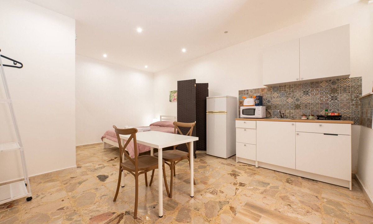 Termini Imerese Apartment | Holiday House Annunziata 1 Apartment with Wi-Fi and Air Conditioning