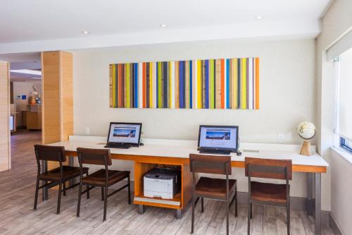 Saint John Hotel | Holiday Inn Express Hotel & Suites Saint John Harbour Side by IHG