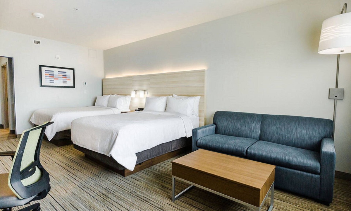 St. Albert Hotel | Holiday Inn Express & Suites Edmonton N - St. Albert by IHG