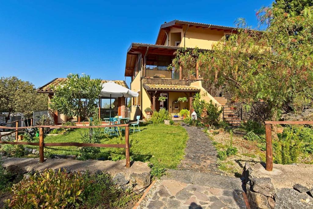 Ragalna Apartment | HORSE HOUSE