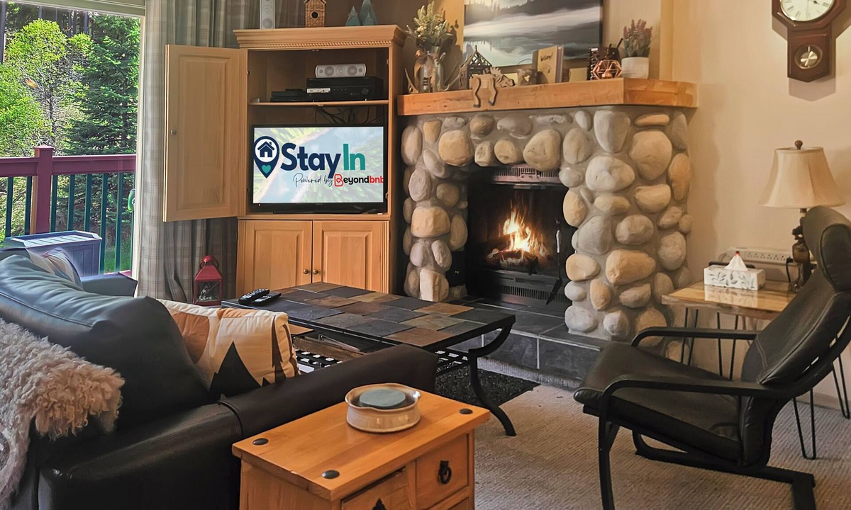 East Kootenay Apartment | Horsethief Hideout