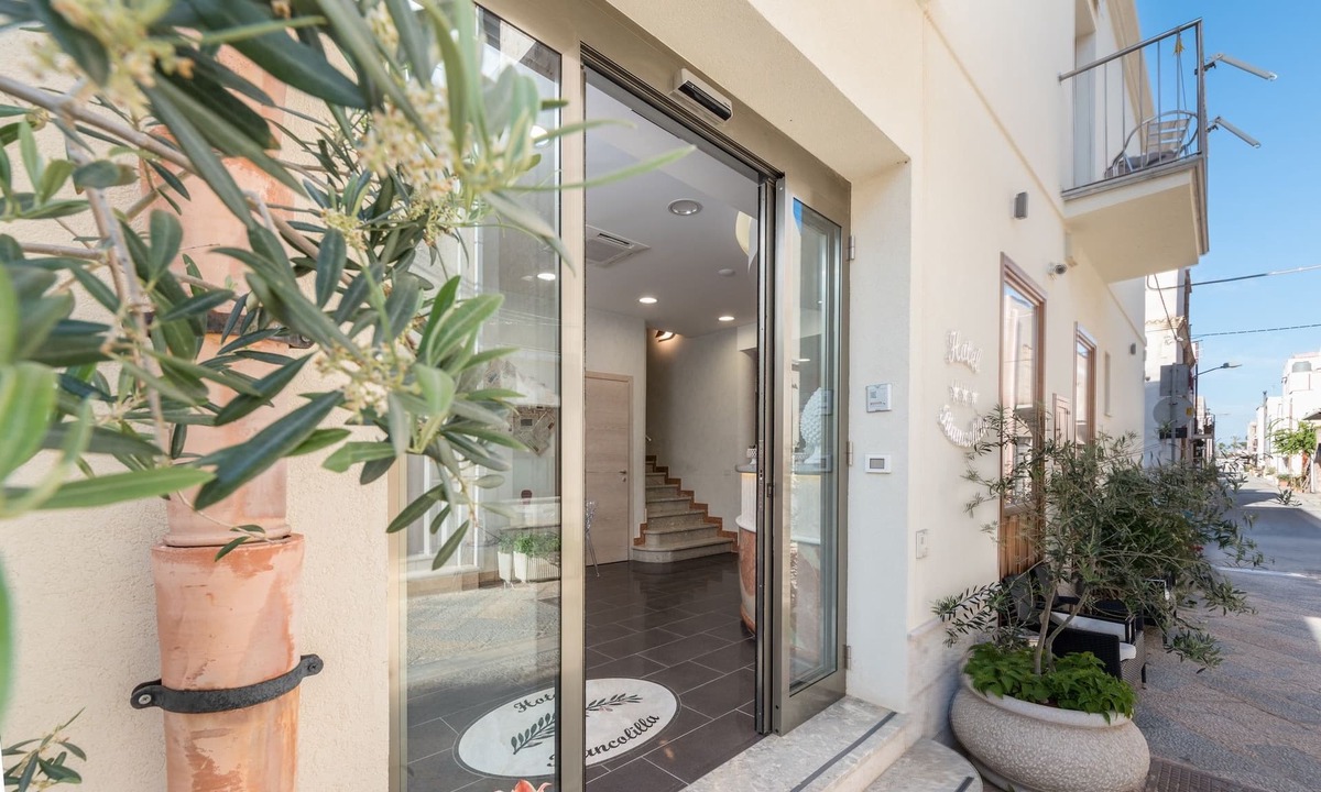San Vito Lo Capo Hotel | Hotel Biancolilla