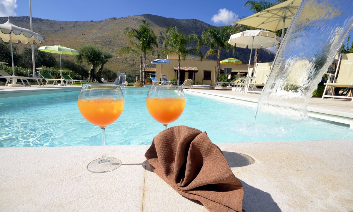 Castelluzzo Hotel | Hotel Oasi