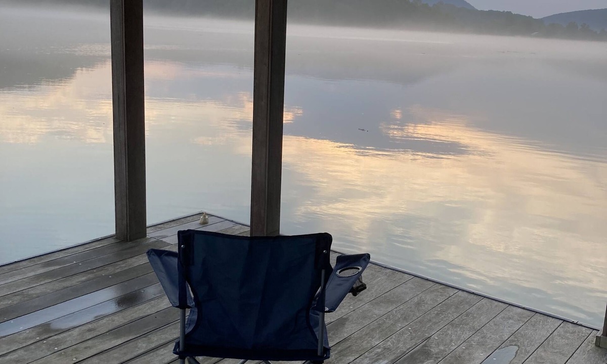 Callands-Gretna Cottage | Hycliff Lodge- 3 br, 2 ba Waterfront Getaway