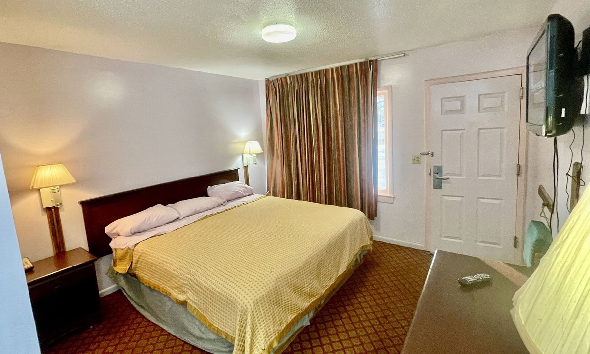 Mullins Apartment | imperial motel