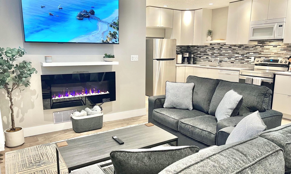 Prince George House | Inclusively Home - 6TH Ave Suite
