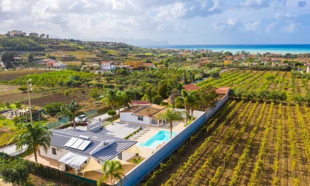 Trappeto Villa | Villa Segesta - villa near the beach
