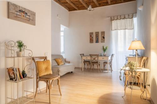 Castel Gandolfo Apartment | Julie - Casa del '700