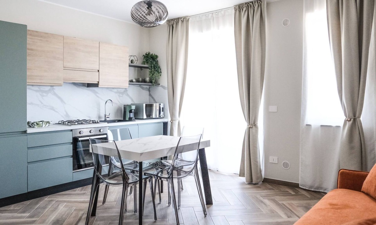Milazzo Apartment | Kenya Apt Milazzo: Center & Port Aeolian Islands