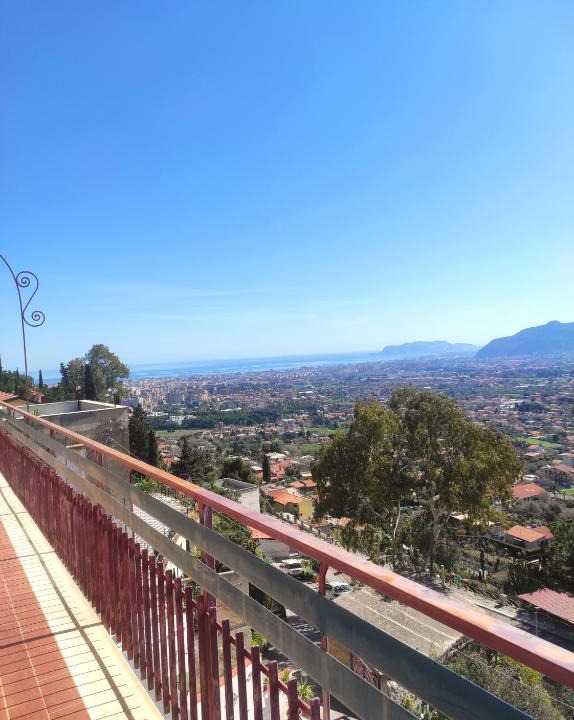 Monreale House | La Casa Del Nonno