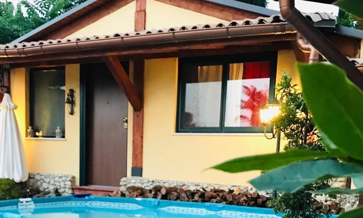 Caltanissetta Apartment | La casa di Gio'- Apartamento Rustico Legno