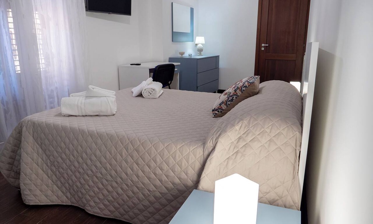 Santo Stefano di Camastra Apartment | La Torre - Deluxe Apartment 2