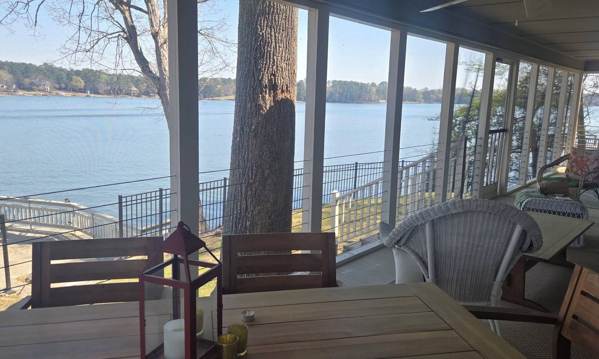 Prosperity House | LAKE MURRAY WATERFRONT - ENTIRE HOME - CLOSE TO DREHER ISLAND STATE PARK