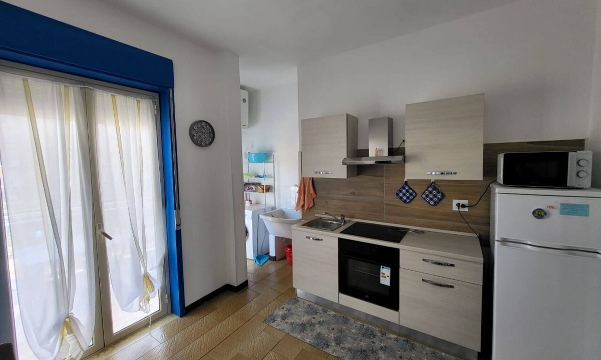 Porto Empedocle Apartment | Large apartment interocomplete with services