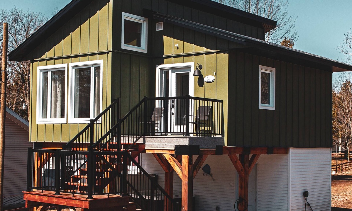 Sainte-Clotilde-de-Horton Ski Chalet | Le Pignon Vert