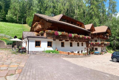 San Lorenzo di Sebato House | Leithäusl