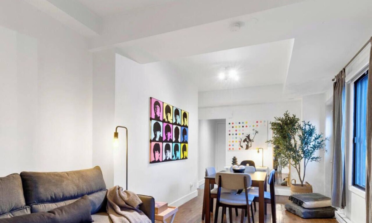 Plateau Mont Royal Apartment | LiV MTL Soho Spacious Rooftop Suites for Groups Near Downtown Montreal