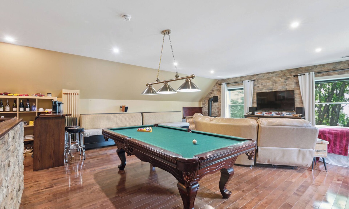Magog Apartment | Loft Avec Foyer, Billard, Cinéma Maison et +