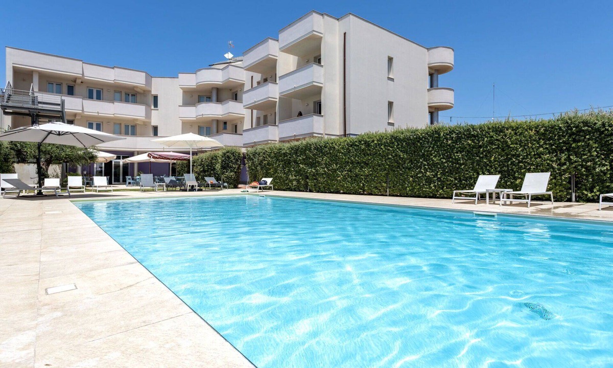 Marsala Apartment | Lovely apartment for 4 guests with A/C, WIFI, pool, TV and balcony