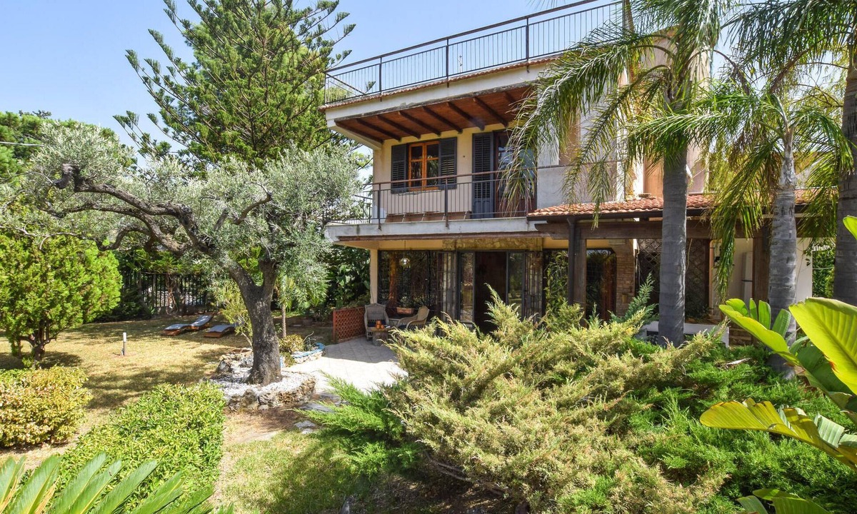 Partinico House | Lovely home in Borgetto with WiFi
