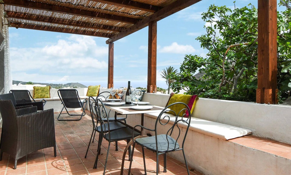 Kamma House | Lovely home in Pantelleria with house sea view
