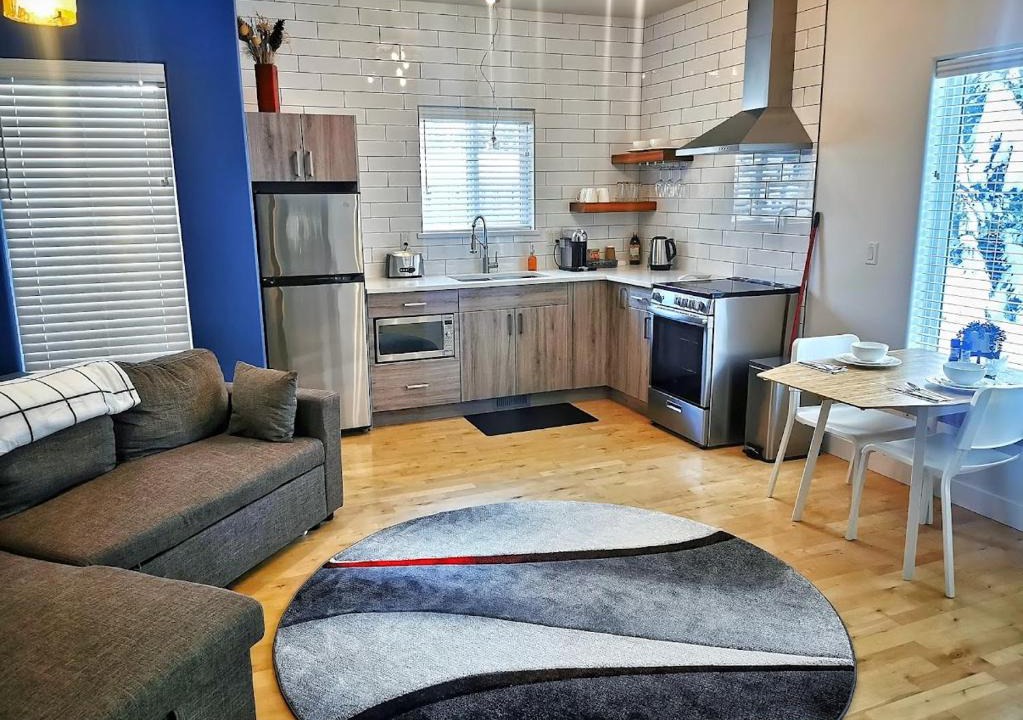 Kitimat House | LuxQuarters Kitimat River Suite