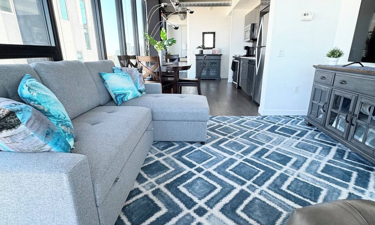 Downtown Winnipeg Apartment | Luxury 2 bed 2 bath across jets arena 16th floor with amazing view