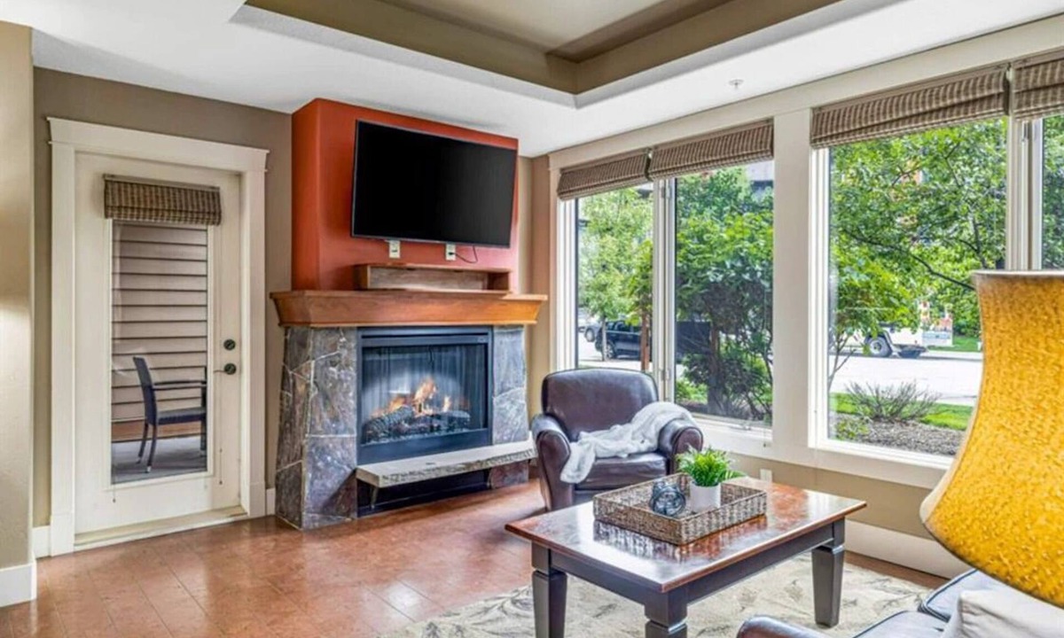 Cougar Creek Condo | Luxury Condo in Solara Resort and Spa Canmore