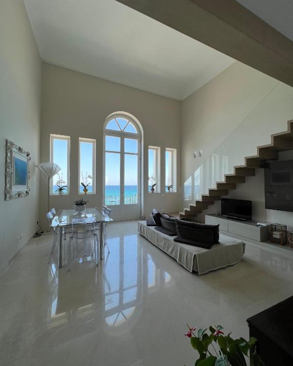 Trapani City Centre Apartment | Luxury Loft on the Sea