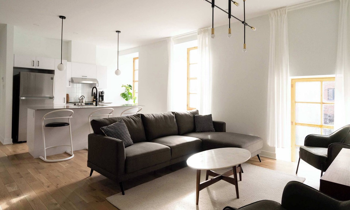 Ville-Marie Apartment | Maison Rasco Two-Bedrooms Apartment Old Montreal Walk to Restaurants & Shops Pet Friendly Self Check-In Access Full Kitchen Wi-Fi AC