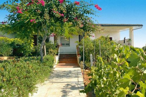 Marinella di Selinunte Apartment | Majestic apartment in Castelvetrano with parking space