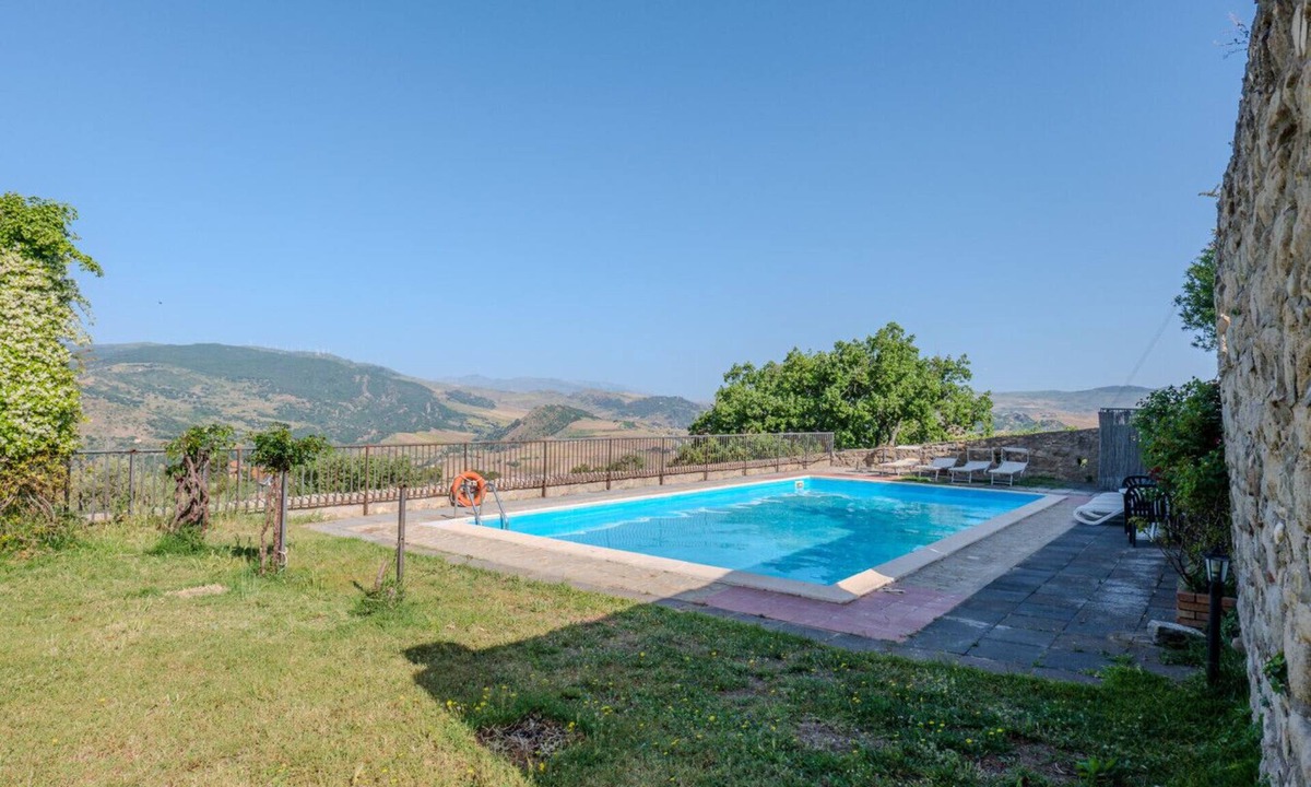 Nicosia House | Matrimoniale con Bagno Privato Esterno