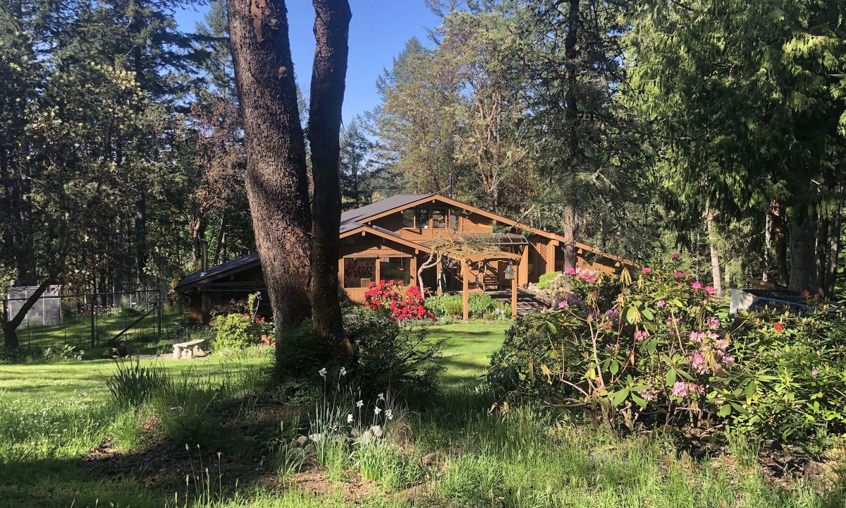 Victoria House | Misty Haven Main House