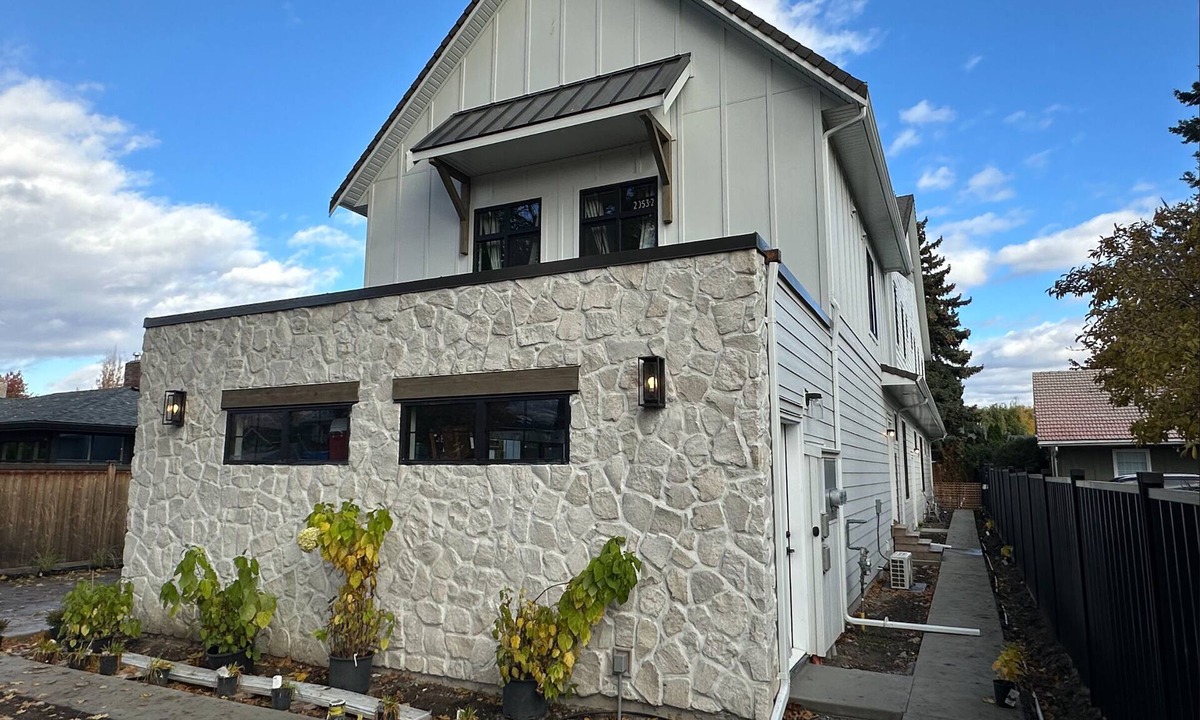 South Central Apartment | Modern 2BR Suite by the Beach | Walk to Hospital | Quiet & Bright Getaway
