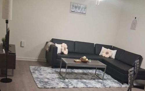 Columbia Apartment | Modern Space Great For Extended Stays Pool & Gym